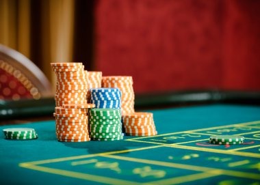 Fortune Ox live-dealer table interface showing betting layout and live video stream